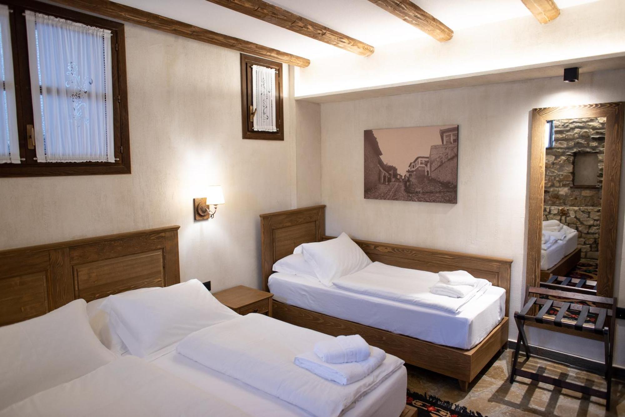 Vista Boutique Hotel เบราท ภายนอก รูปภาพ