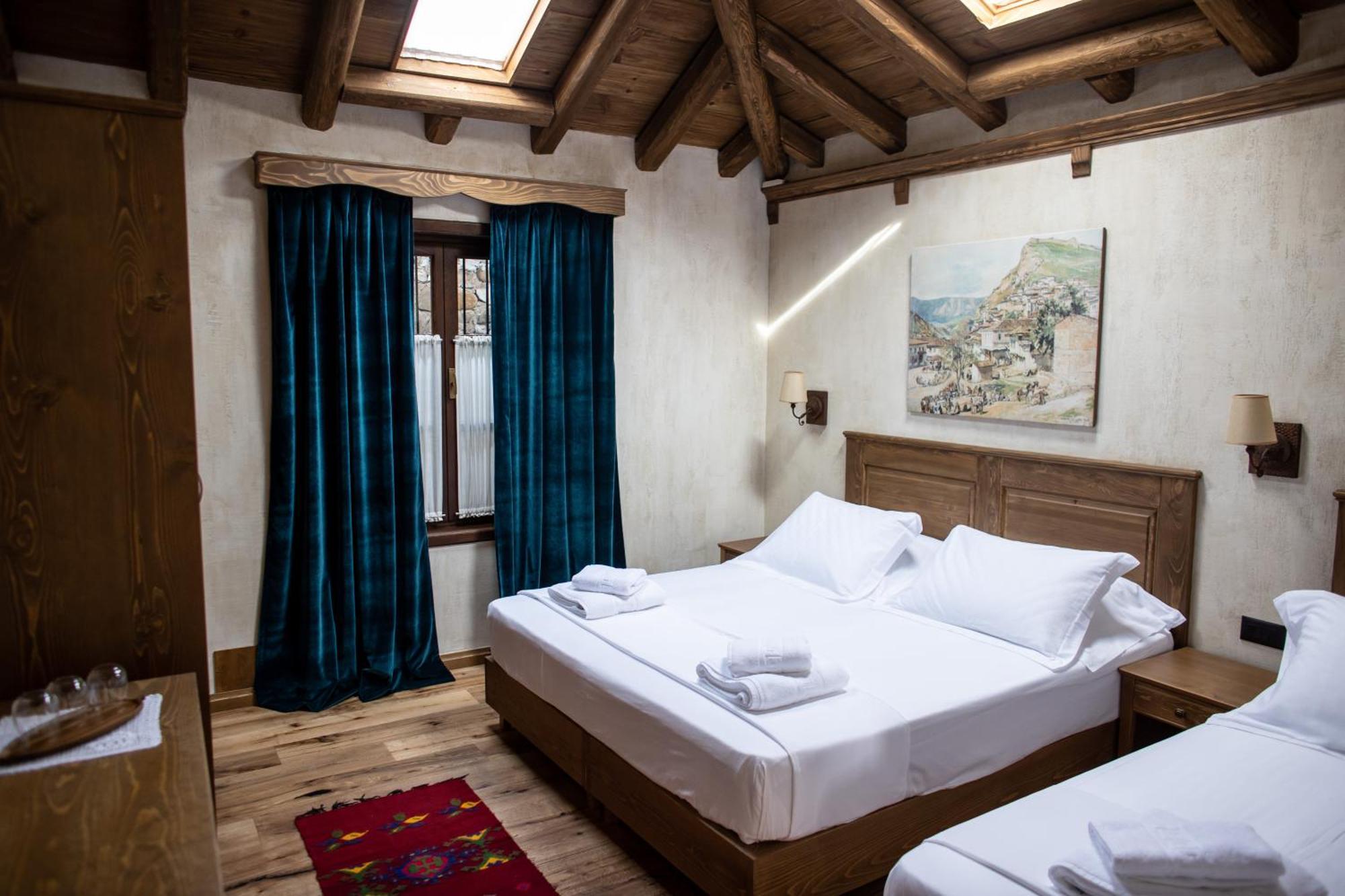 Vista Boutique Hotel เบราท ภายนอก รูปภาพ